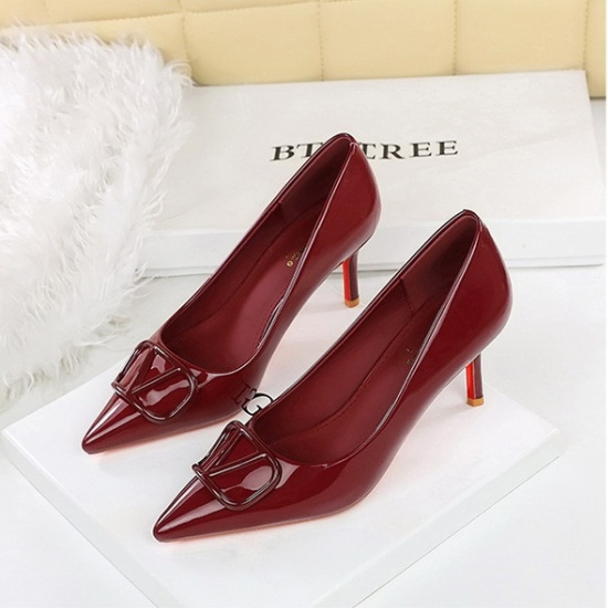 Fine-root pointed high-heeled shoes low sexy shoes