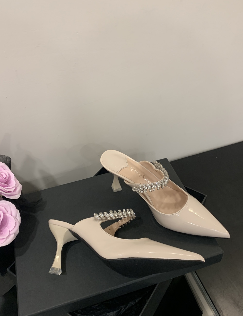 Spring and summer pointed high-heeled shoes high-heeled slippers