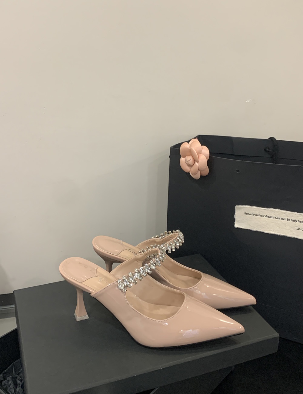 Spring and summer pointed high-heeled shoes high-heeled slippers