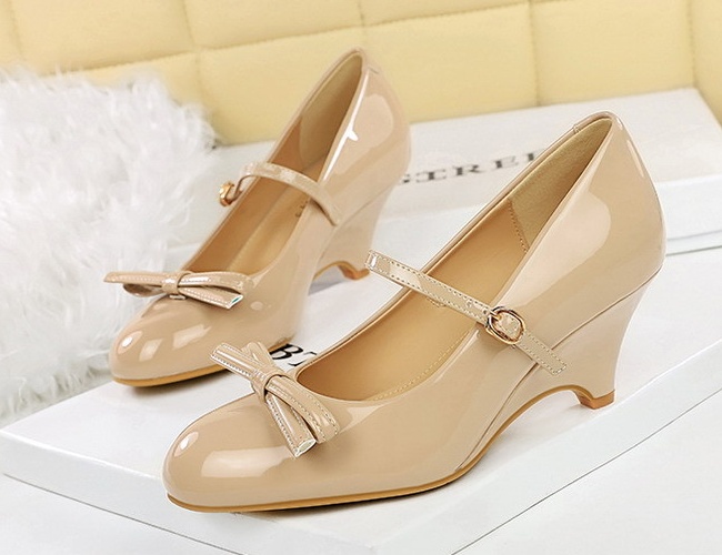 Fashion elegant bow round European style sexy shoes