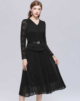 Hepburn style France style pleated with belt V-neck dress