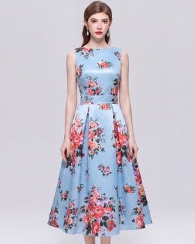 Sleeveless pinched waist clipping printing dress