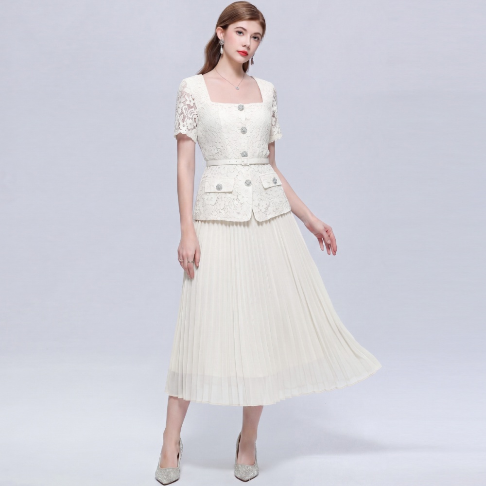 Short sleeve slim square collar Pseudo-two pleated dress