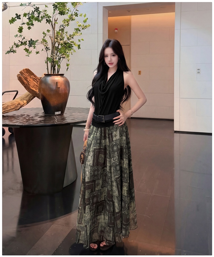 Commuting fashion halter skirt Casual summer tops 2pcs set