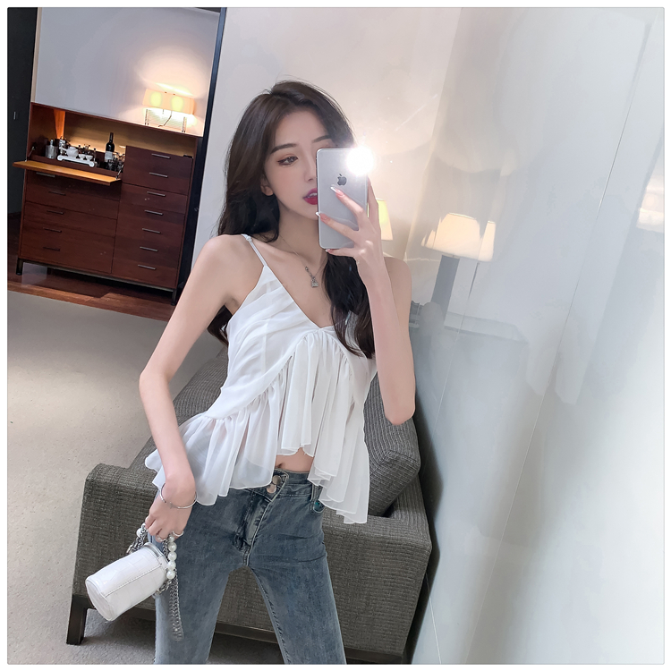 Wears outside pinched waist tops short slim small shirt