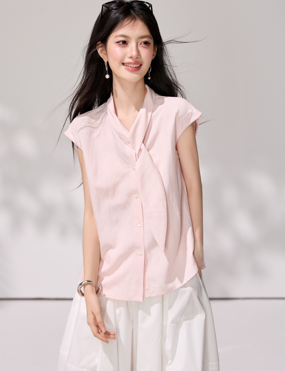 Sleeveless temperament tops summer niche shirt for women