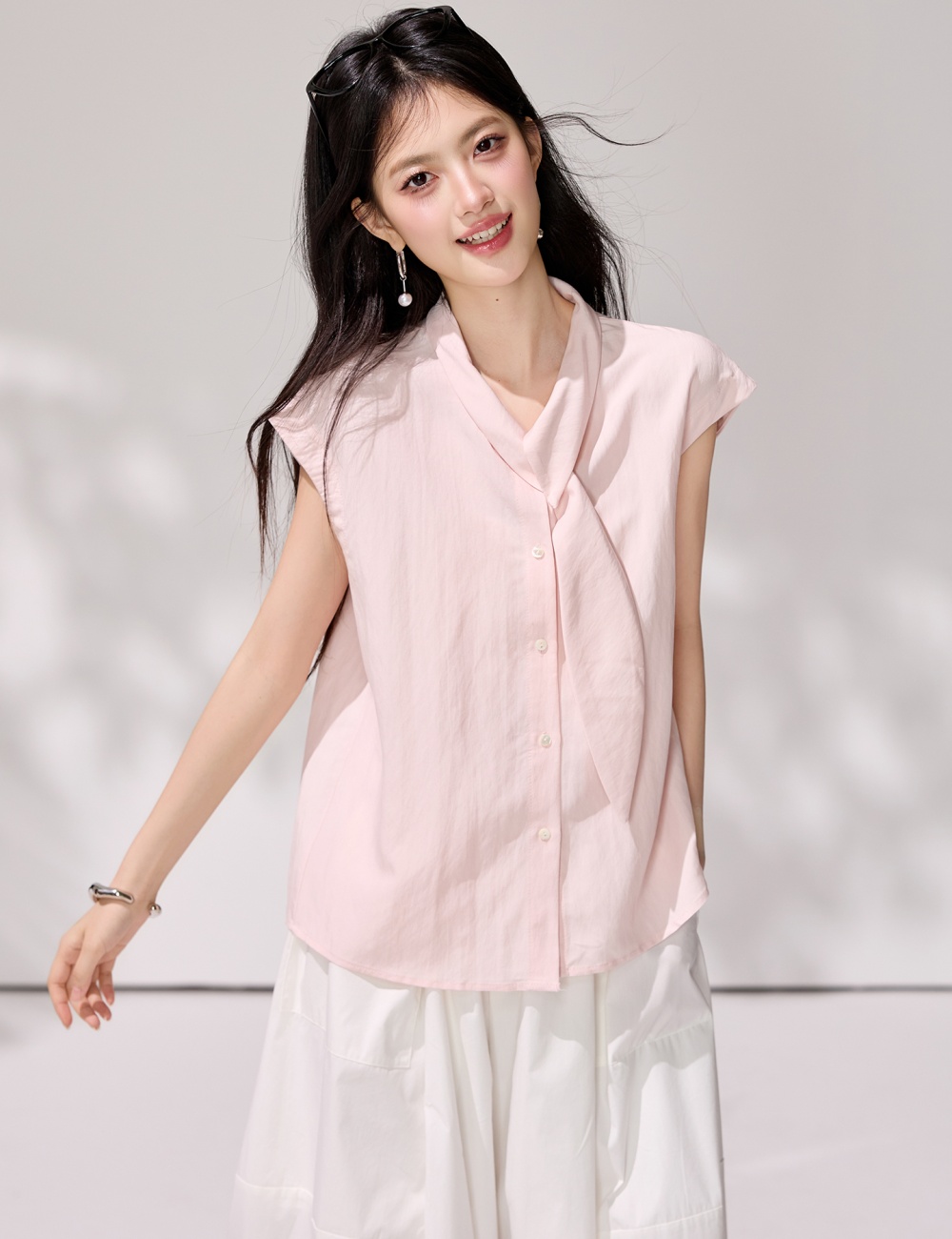 Sleeveless temperament tops summer niche shirt for women