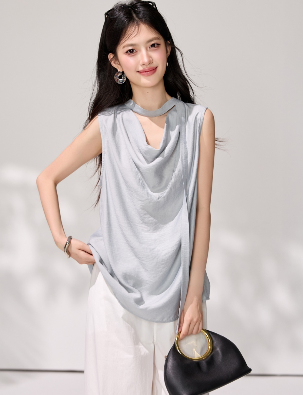 Sleeveless loose hollow drape tops summer niche halter vest