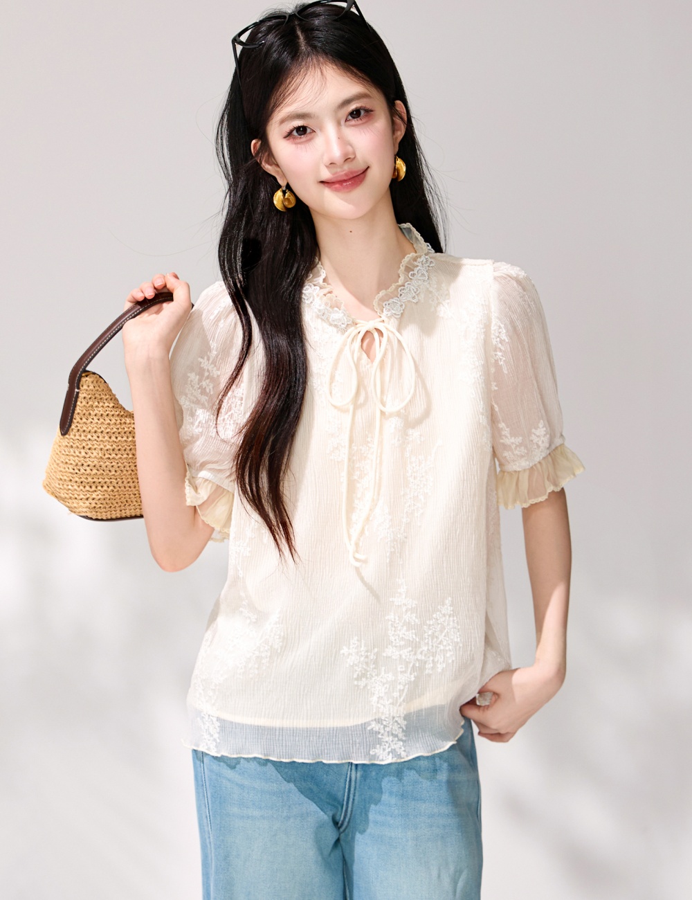 Embroidery temperament shirt niche France style tops