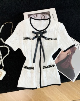 Sweet bow tops temperament beading sweater