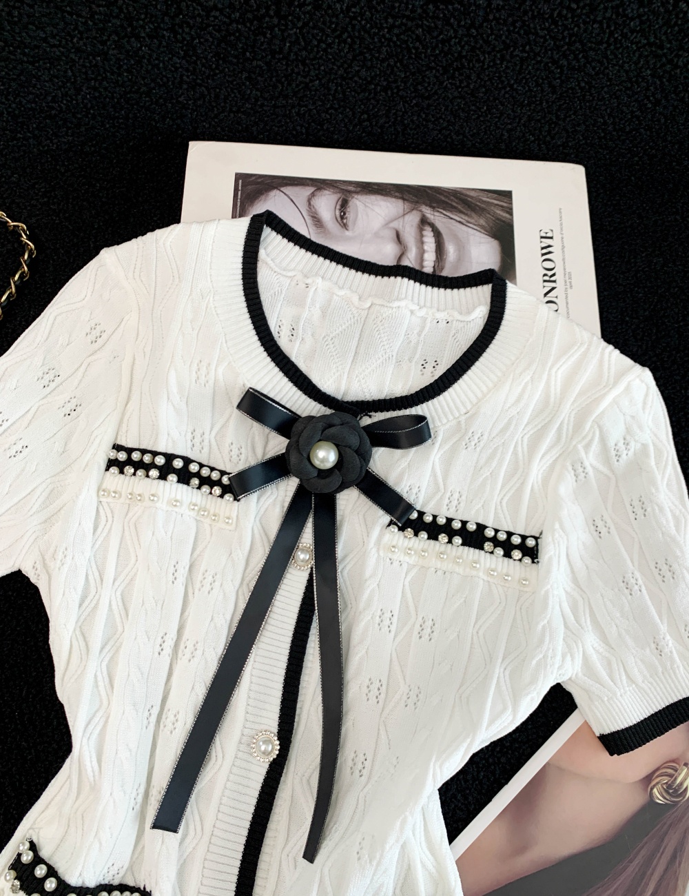 Sweet bow tops temperament beading sweater