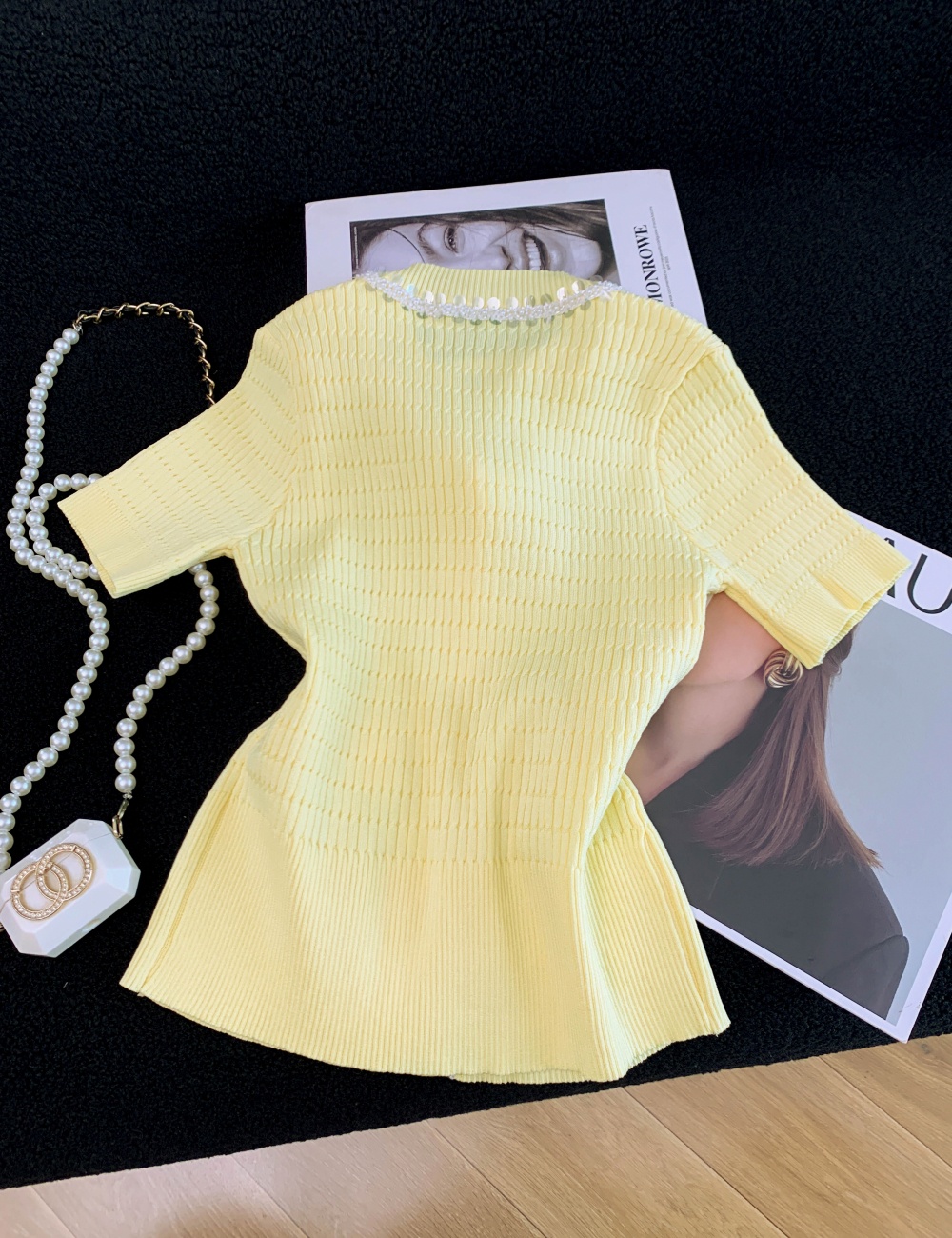 Slim pearl decoration tops doll collar sweater for women