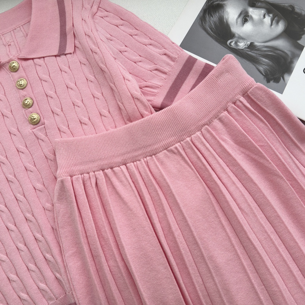College style short skirt pleated tops a set