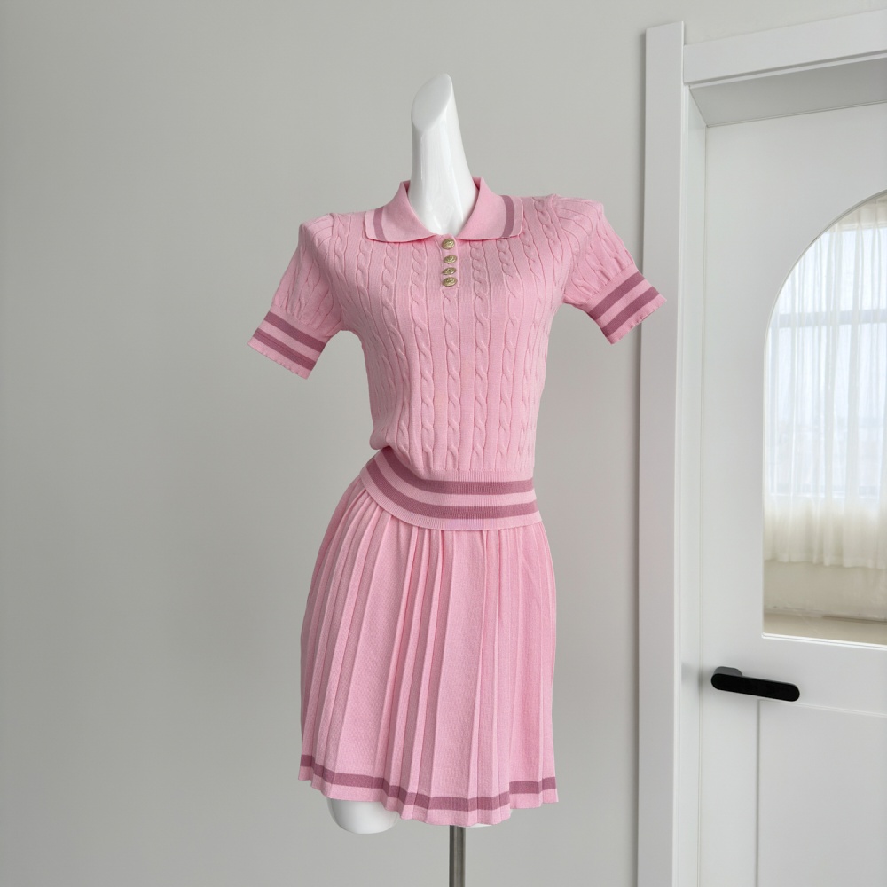 College style short skirt pleated tops a set