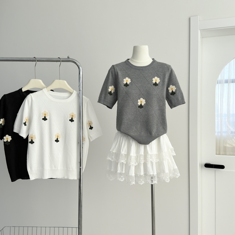 Thin ice silk small shirt embroidered flowers T-shirt for women