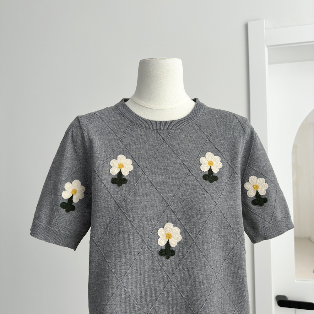 Thin ice silk small shirt embroidered flowers T-shirt for women