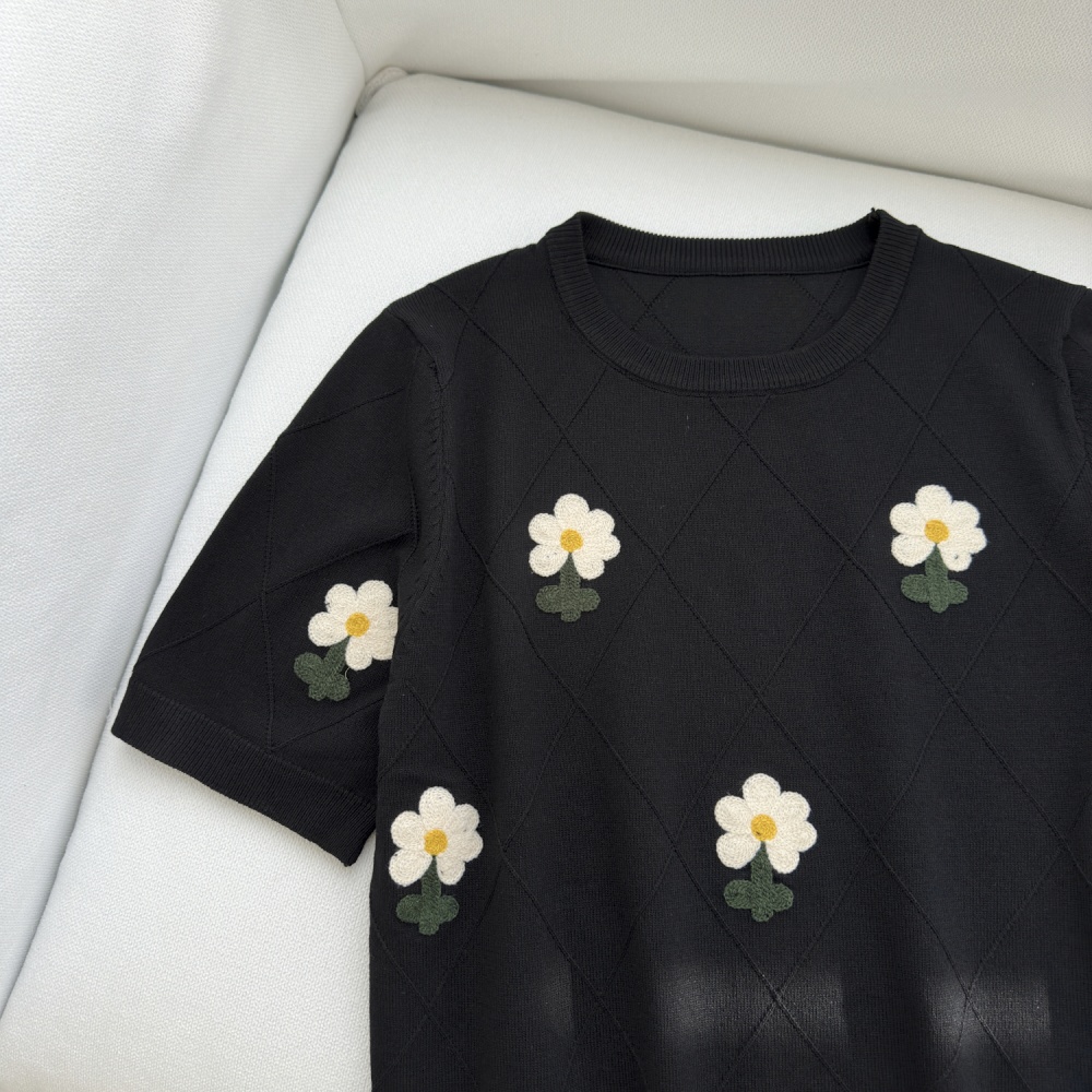 Thin ice silk small shirt embroidered flowers T-shirt for women