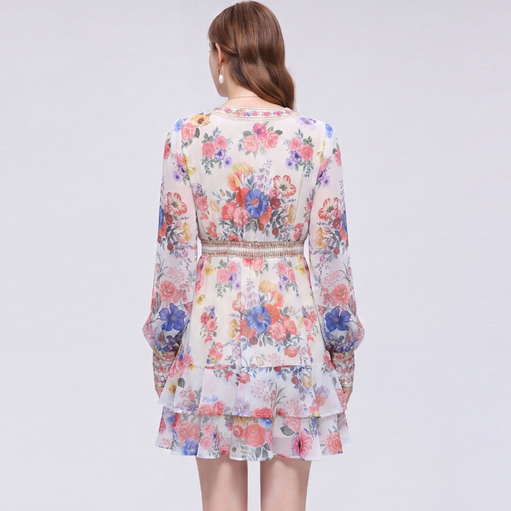 Tender lantern sleeve T-back V-neck slim dress
