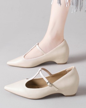 Fashion pointed shoes lady leather shoes for women