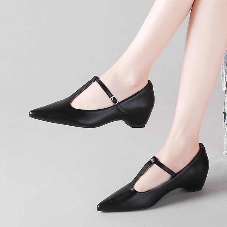 Fashion pointed shoes lady leather shoes for women