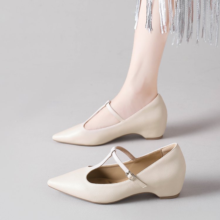 Fashion pointed shoes lady leather shoes for women