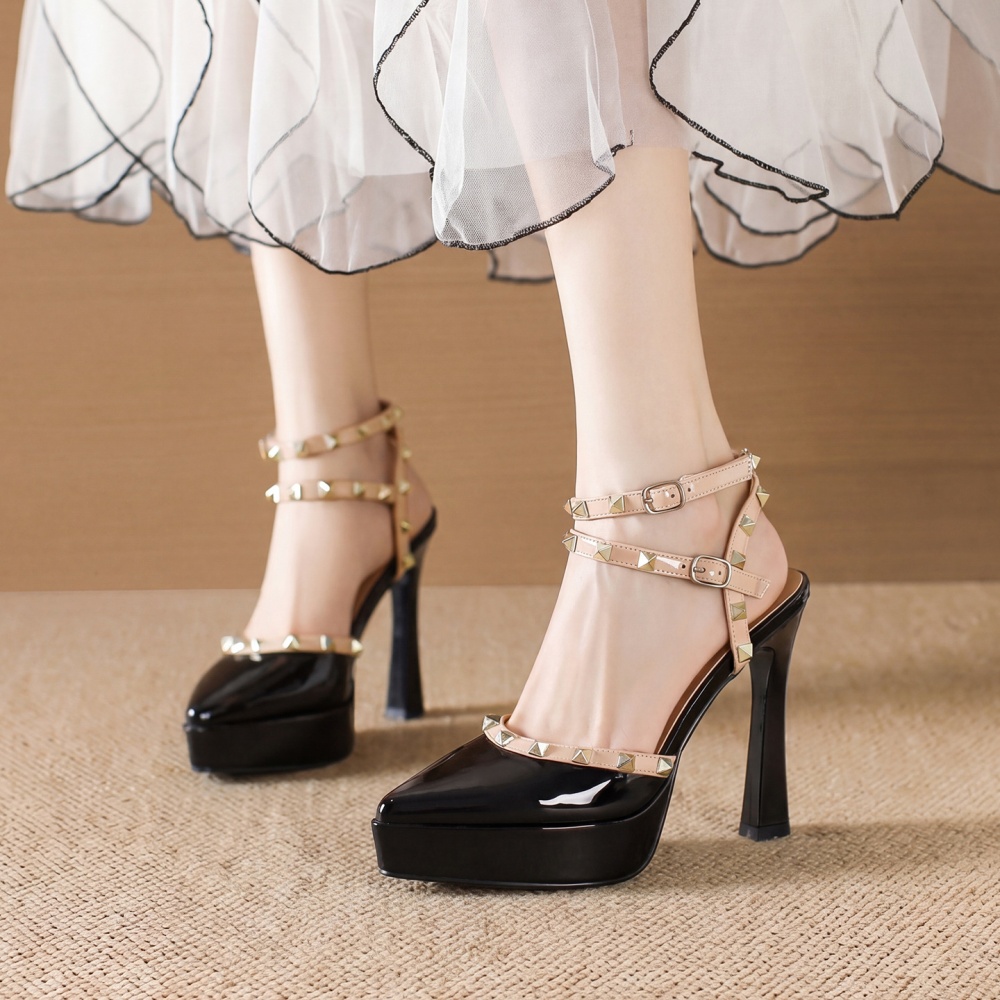 Fashion rivet platform all-match pointed shoes for women