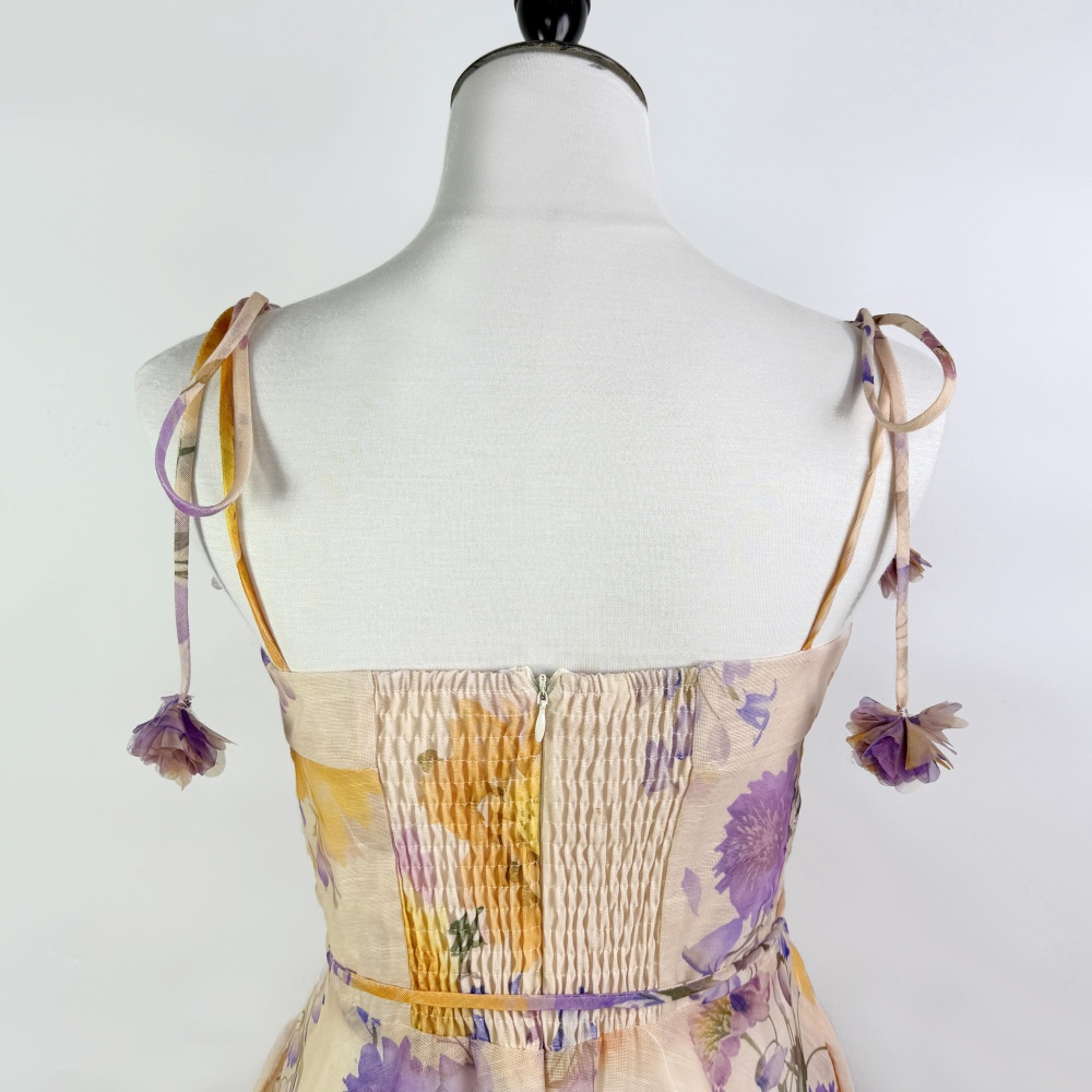 Flowers pure thick and disorderly dress