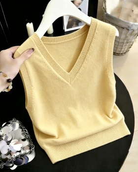 Knitted outside the ride waistcoat loose sweater