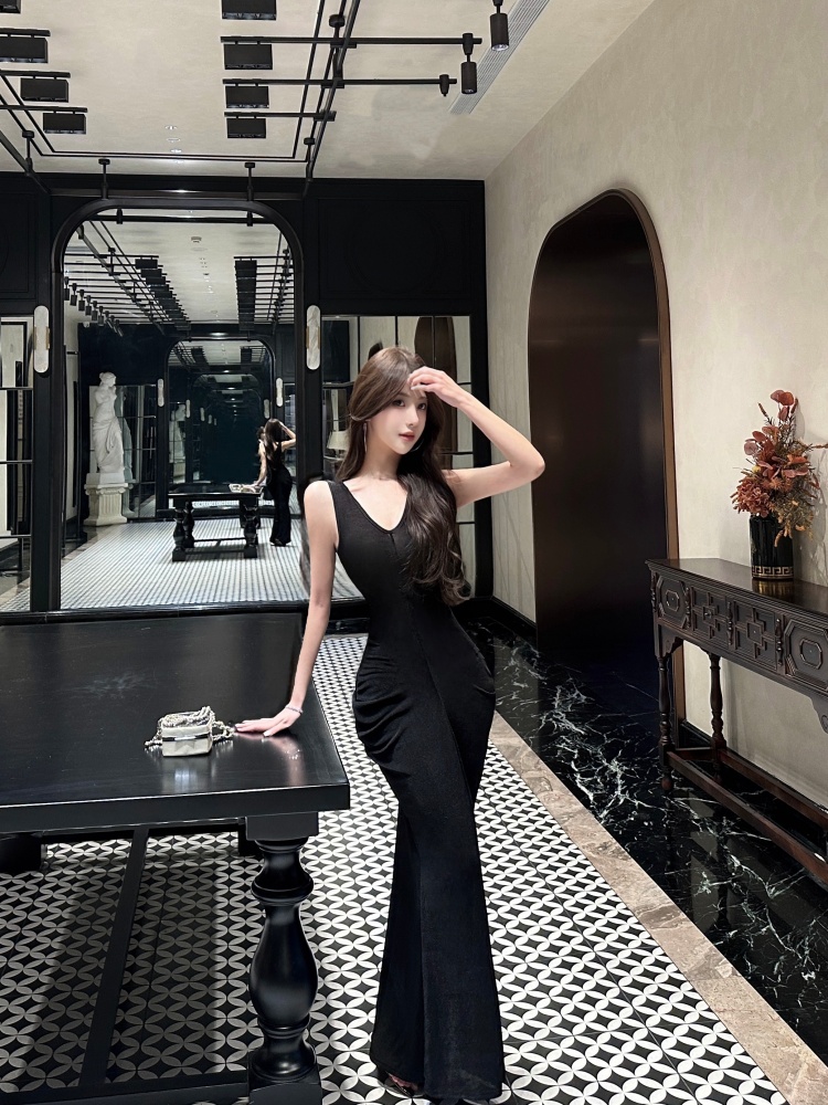V-neck pinched waist dress Casual summer long dress