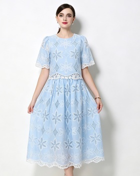 Embroidery round neck skirt high waist hollow tops