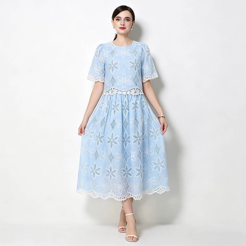 Embroidery round neck skirt high waist hollow tops