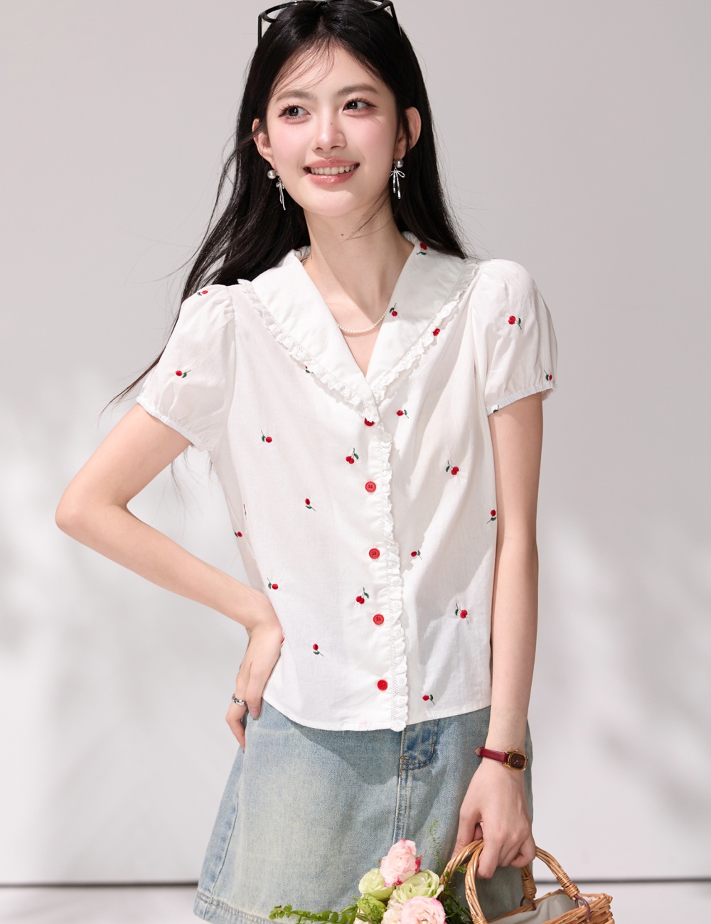 Summer white commuting tender doll collar puff sleeve shirt