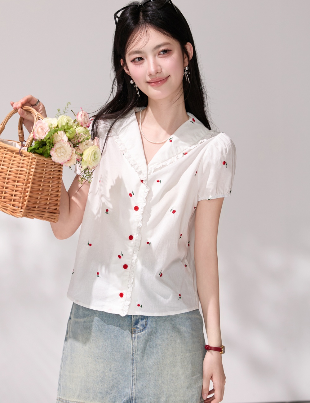 Summer white commuting tender doll collar puff sleeve shirt