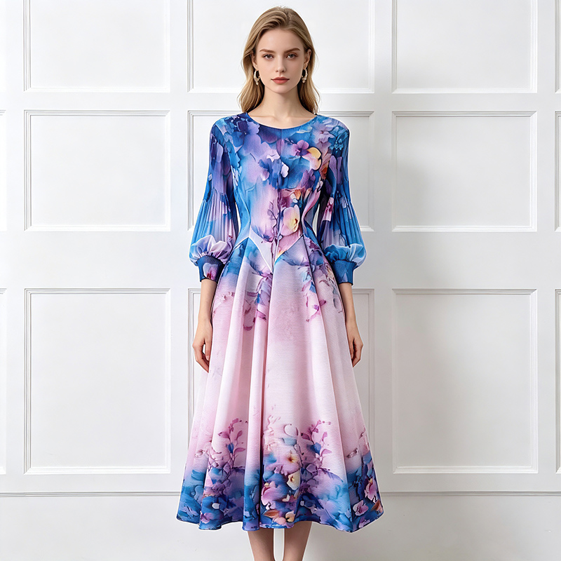 Elasticity seaside dress fold long dress for women