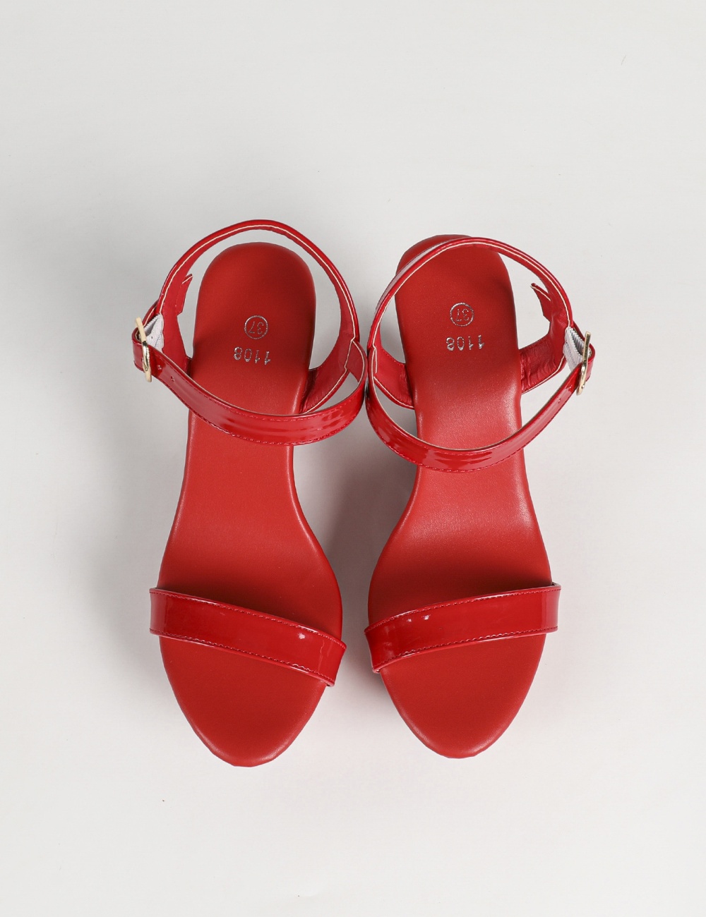 Thick crust large yard sandals square head high-heeled shoes