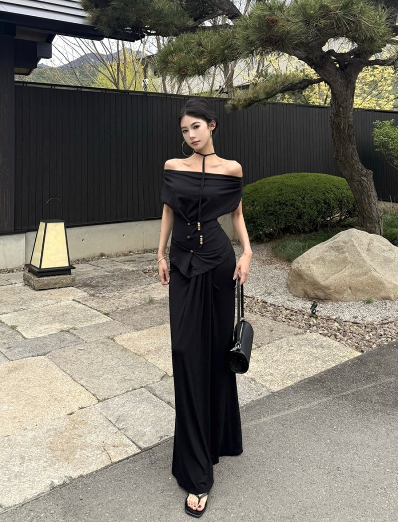 Flat shoulder tops pinched waist skirt for women