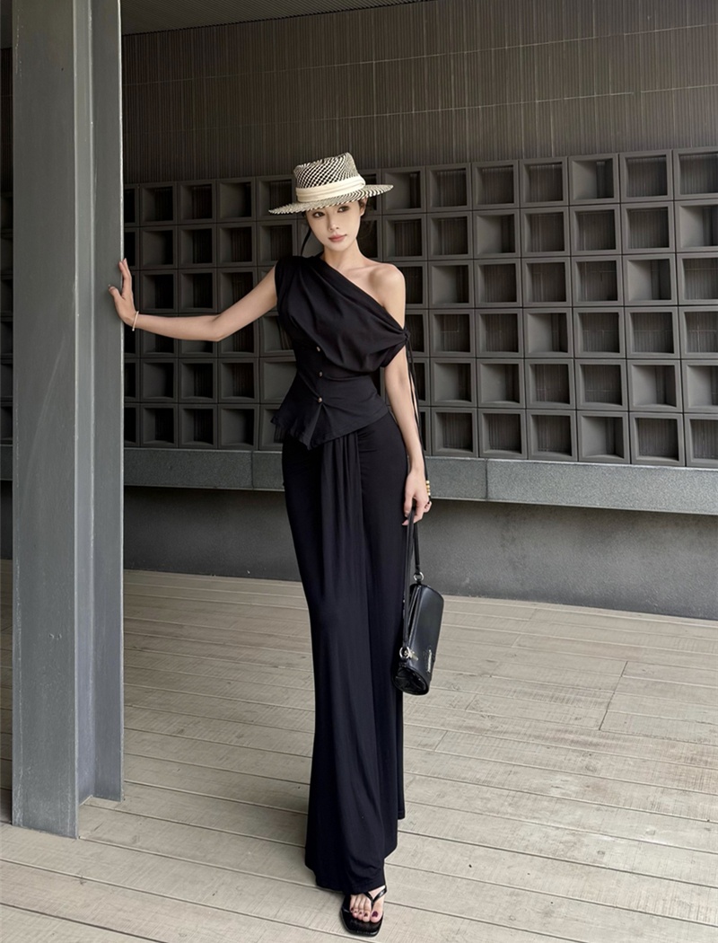 Flat shoulder tops pinched waist skirt for women