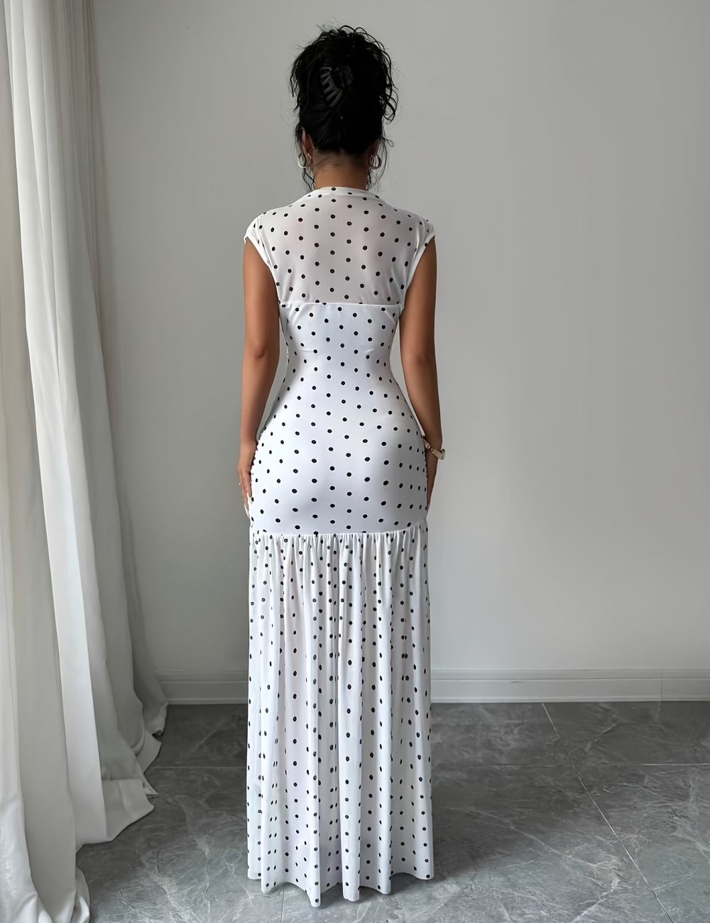 Polka dot pinched waist fashion sleeveless fold summer dress