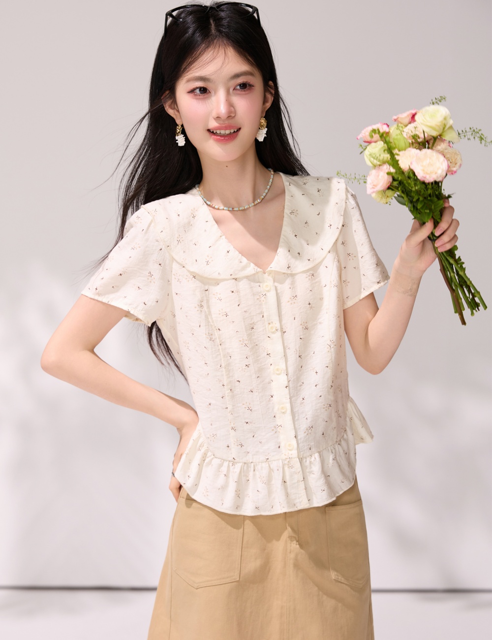 Summer pinched waist shirt V-neck romantic tops