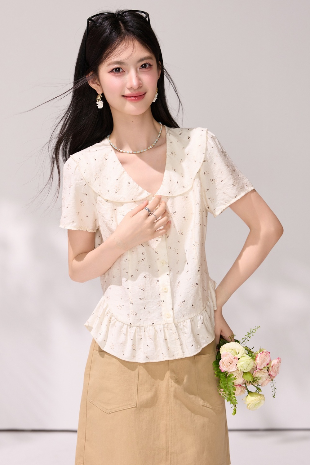 Summer pinched waist shirt V-neck romantic tops