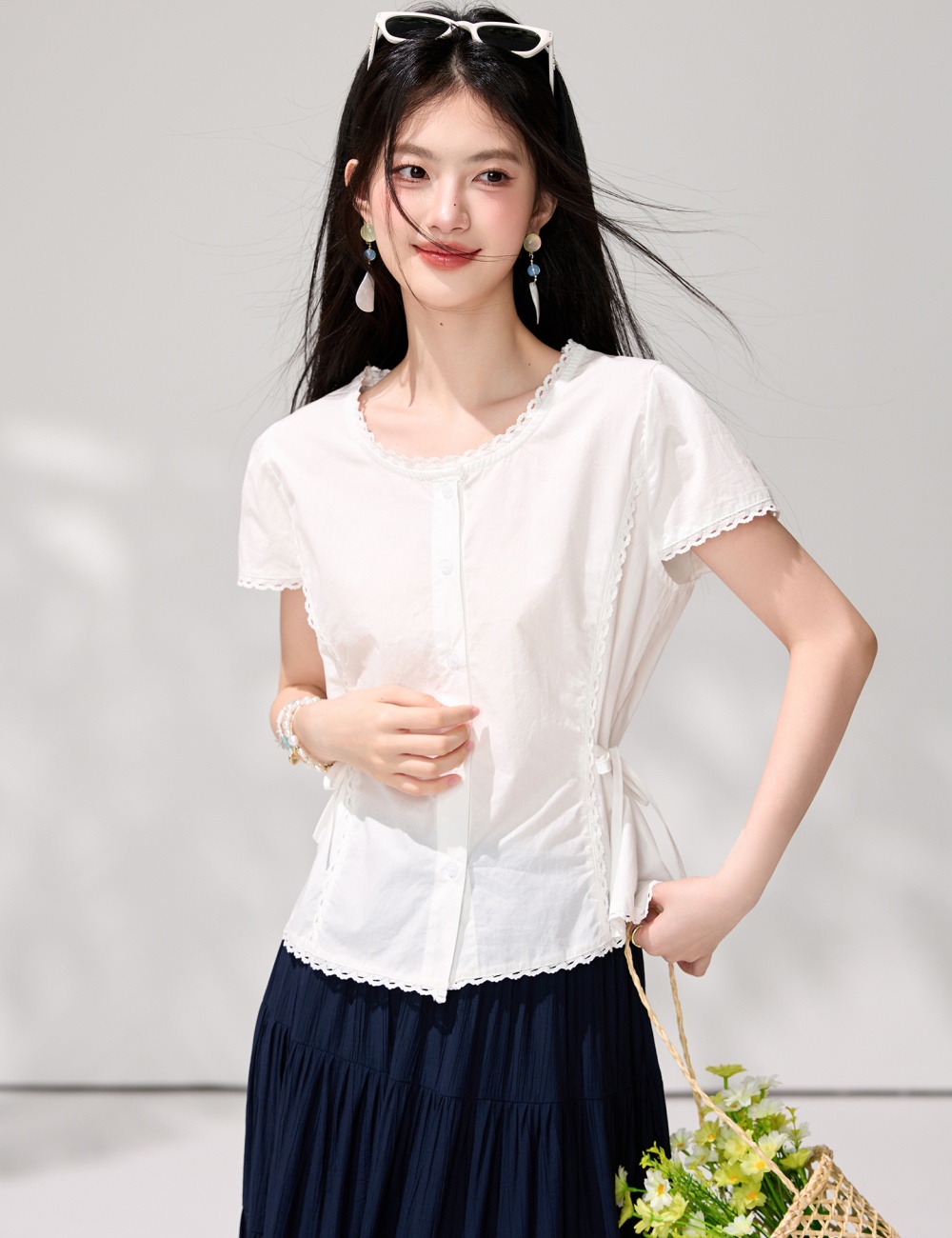 Round neck temperament shirt commuting tops for women