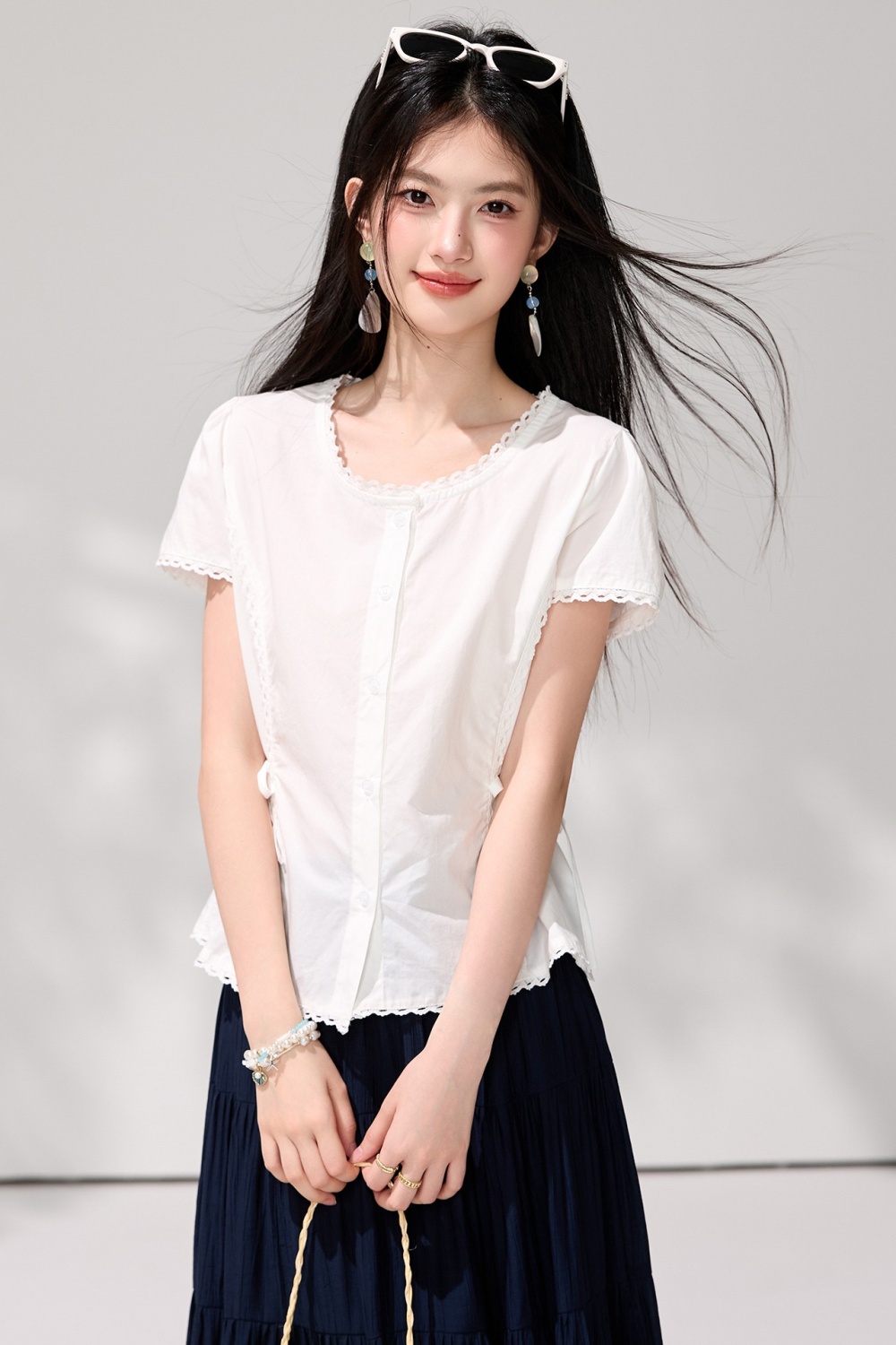 Round neck temperament shirt commuting tops for women