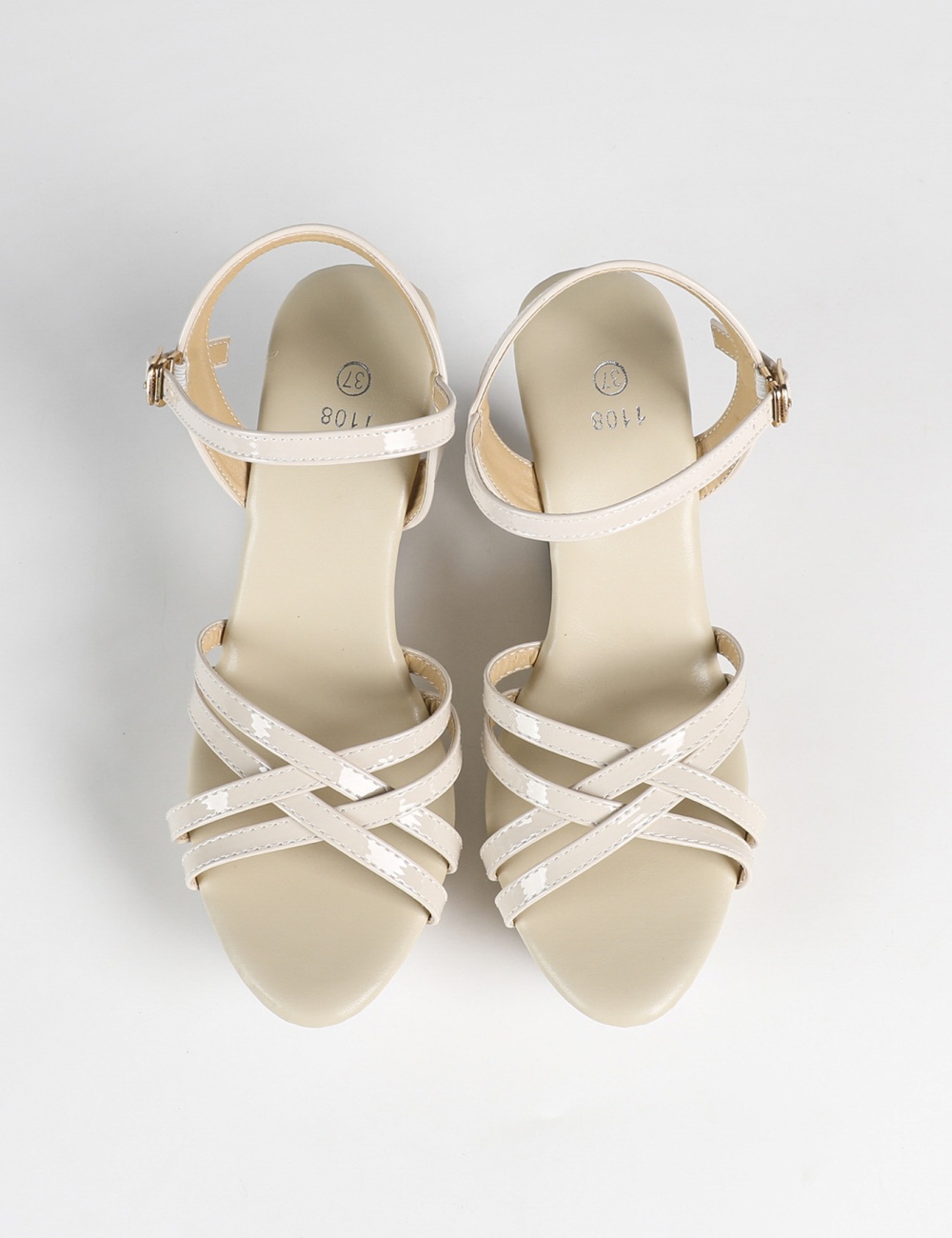 Large yard patent leather platform summer sandals for women