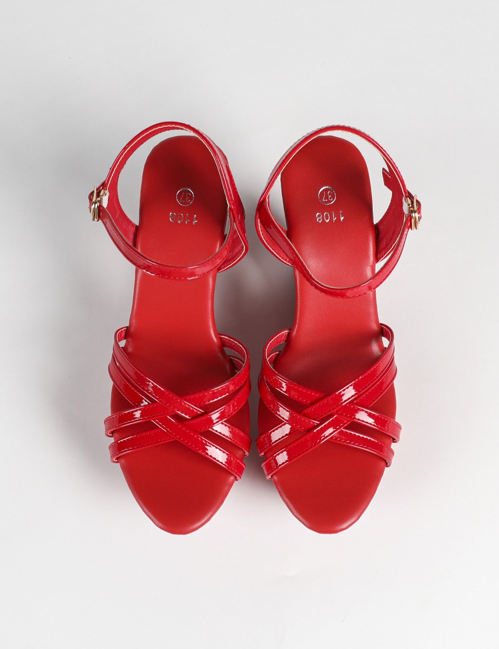 Large yard patent leather platform summer sandals for women