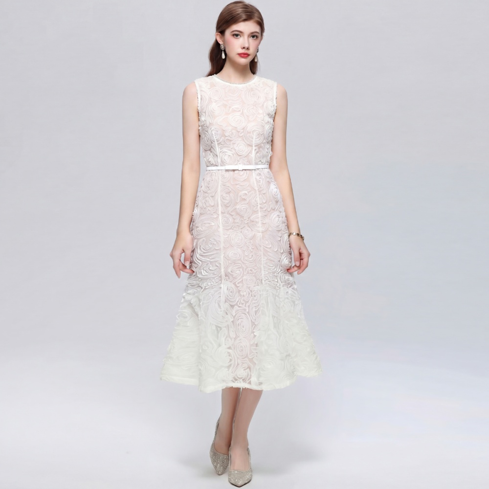 With belt France style round neck disk flowers dress