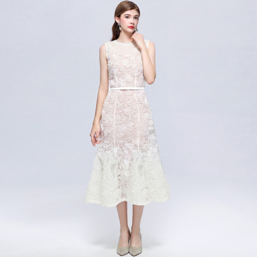 With belt France style round neck disk flowers dress