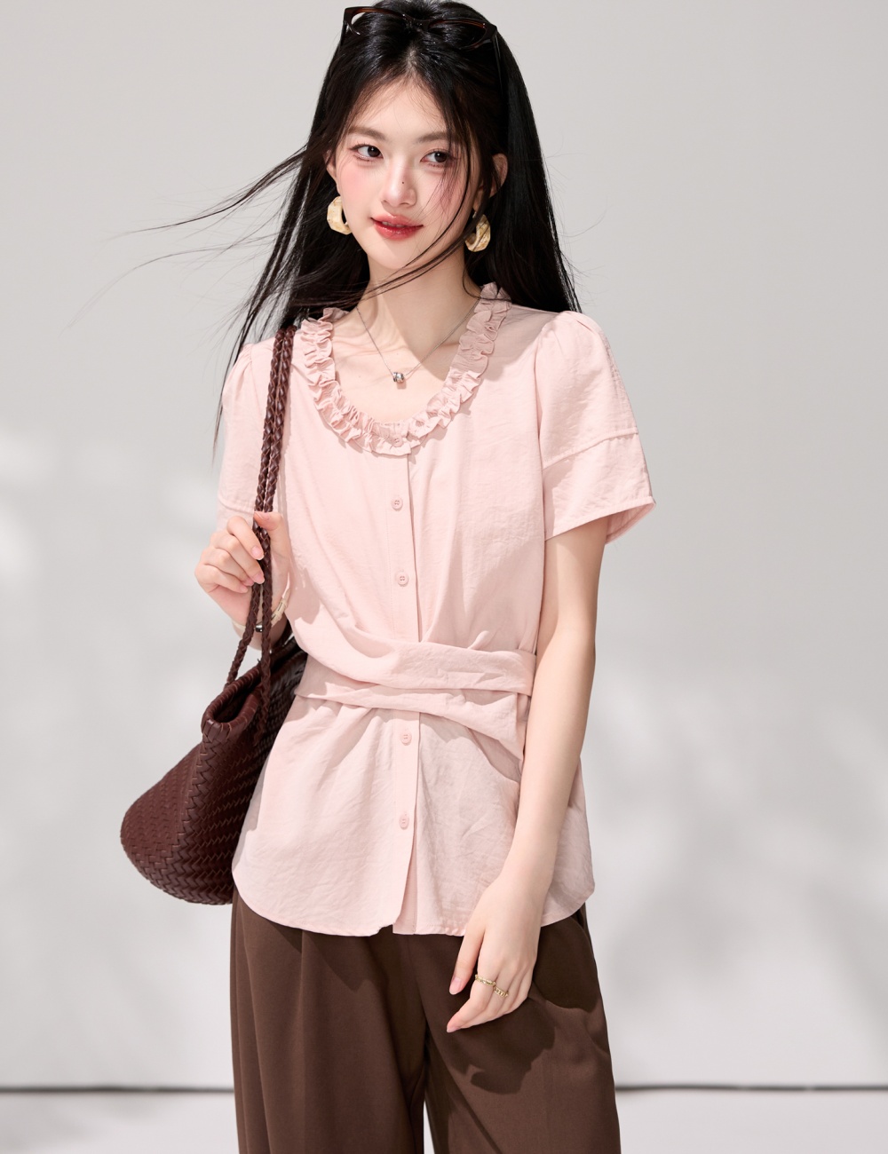 Pinched waist retro shirt tender V-neck tops for women