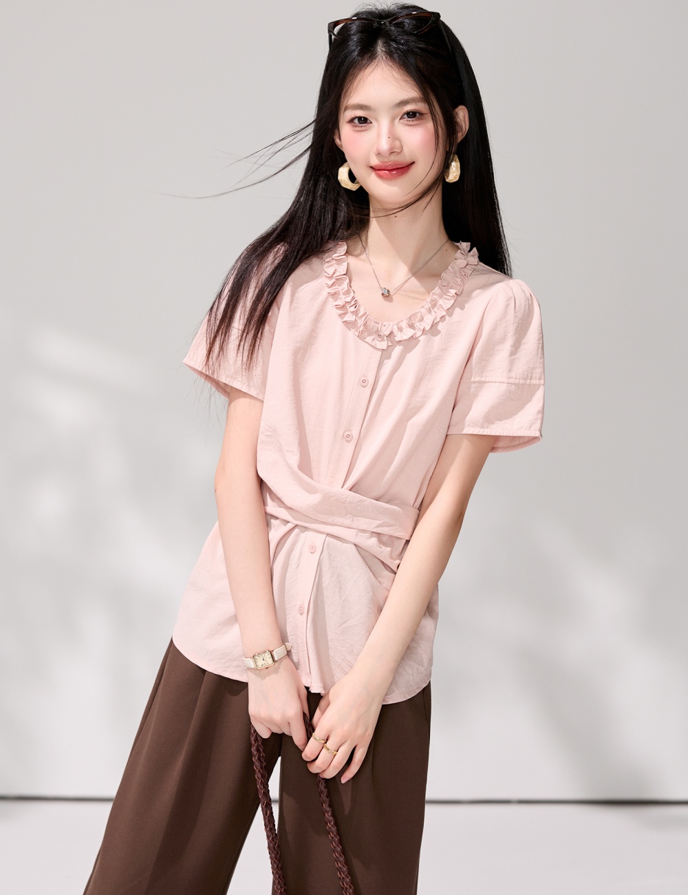 Pinched waist retro shirt tender V-neck tops for women