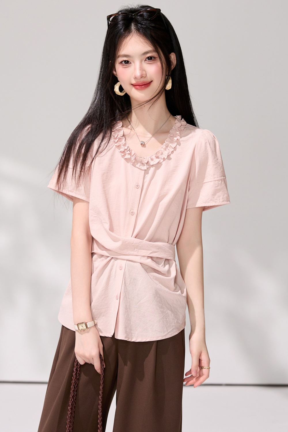 Pinched waist retro shirt tender V-neck tops for women