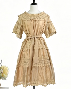 Short European style frenum flat shoulder dress for women